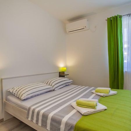 קרס Room Elelina מראה חיצוני תמונה