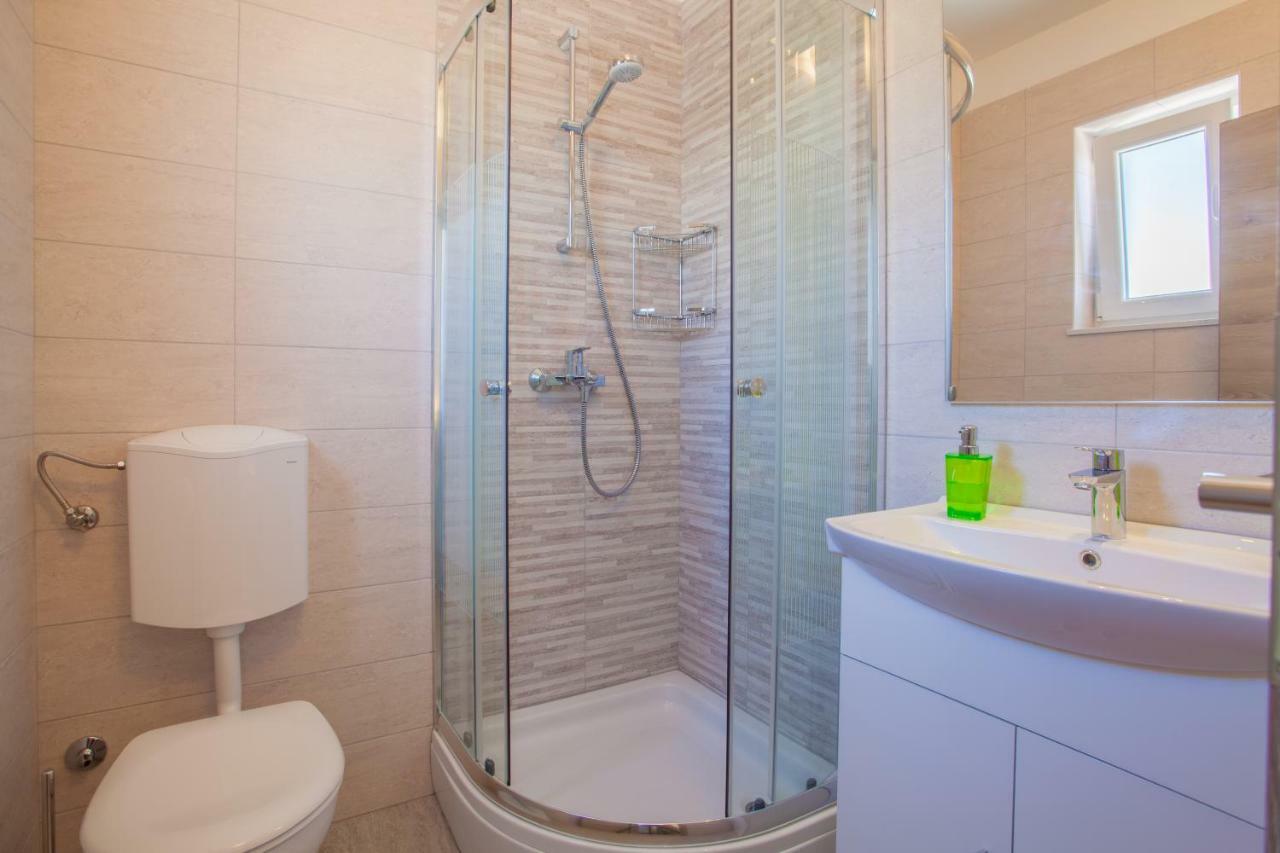 קרס Room Elelina מראה חיצוני תמונה